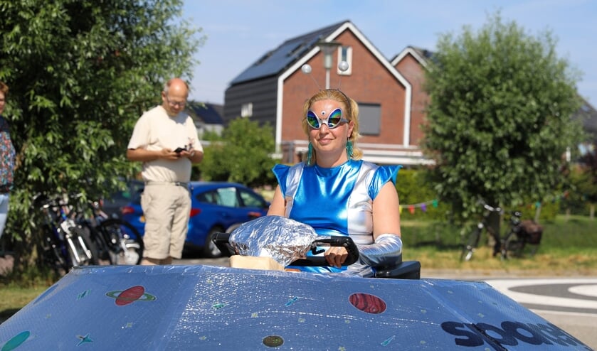 • Allegorische optocht in Noordeloos.