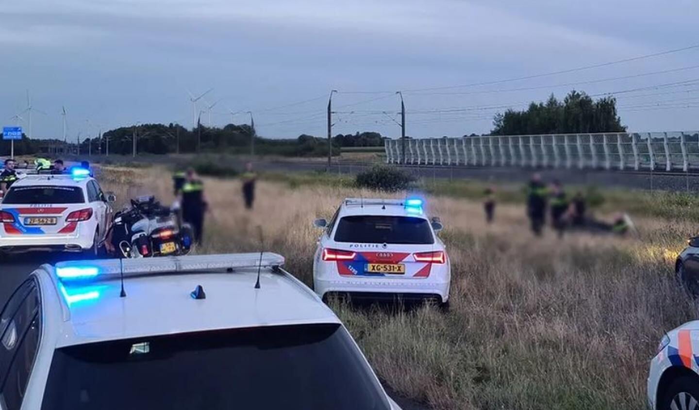 De achtervolging eindigde met een ongeluk op de A16 bij Breda.