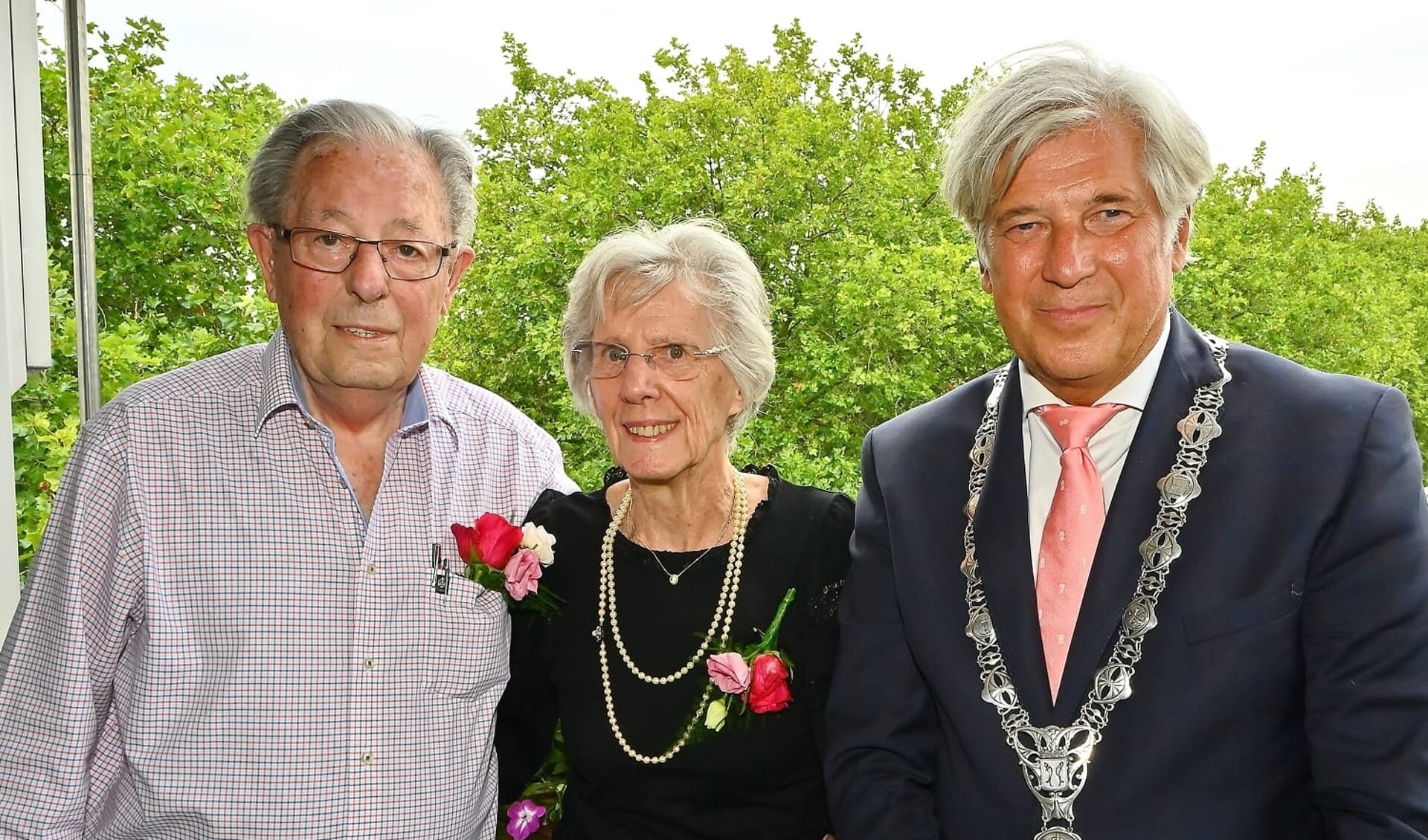 • Echtpaar Bachstein 65 jaar getrouwd.
