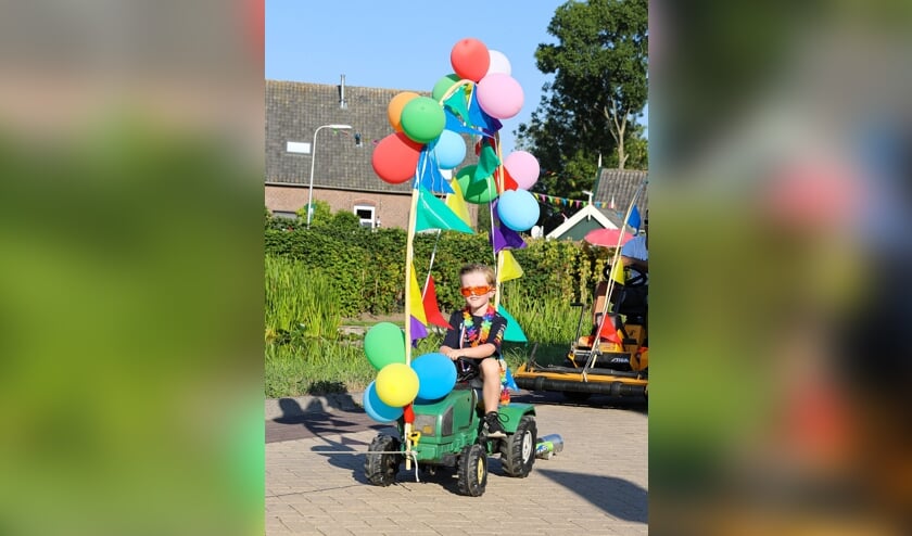 • Lawaaioptocht in de Goudriaanse feestweek.