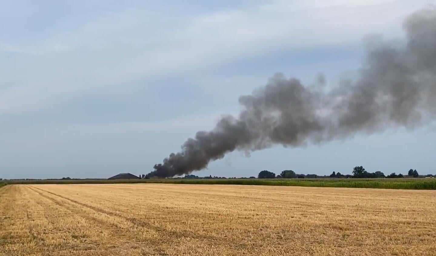 • Beeld van de brand in Dussen.