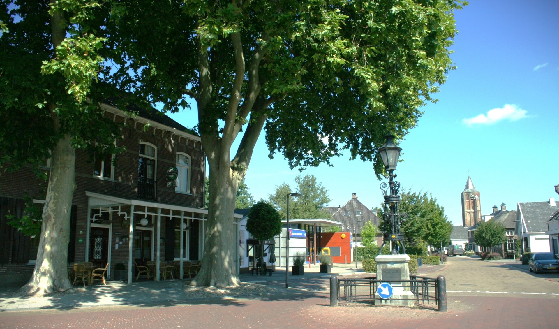 • Het dorp Lienden staat op vrijdag 19 augustus volop in de belangstelling tijdens 'Zomer in Gelderland' van Omroep Gelderland.