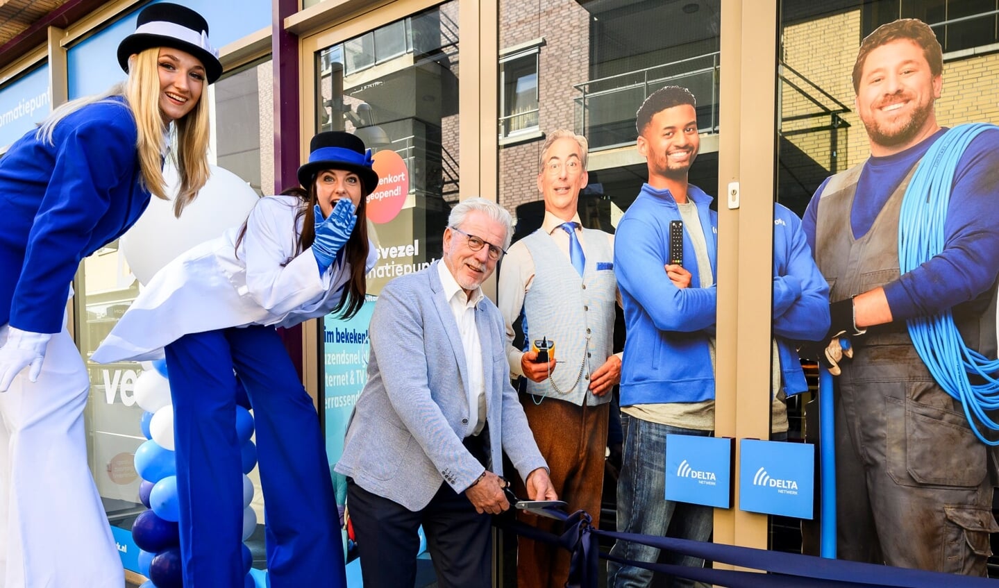• Piet Grootenboer opent de winkel op de Meentpassage.