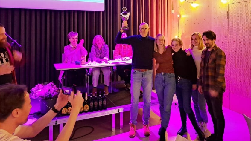 Team Flower Power met Jan Blom wint Iggy Popquiz in Noordeloos