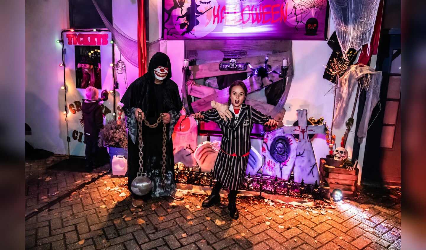 Spooktaculaire  halloween lichtjesroute in de binnenstad van Leerdam