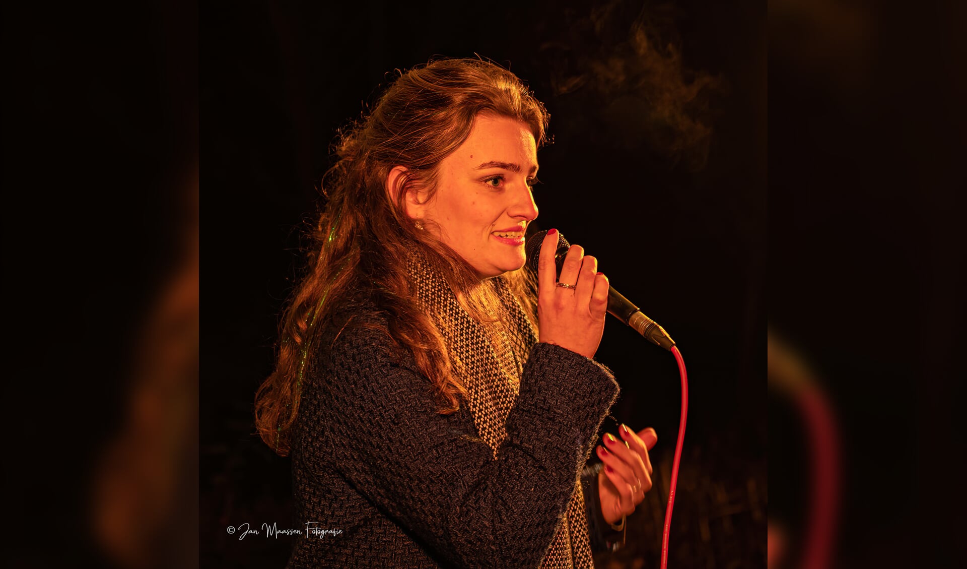 • Sofie de Bruijn zal zingen tijdens de bijeenkomst in Woerden op Wereldlichtjesdag.
