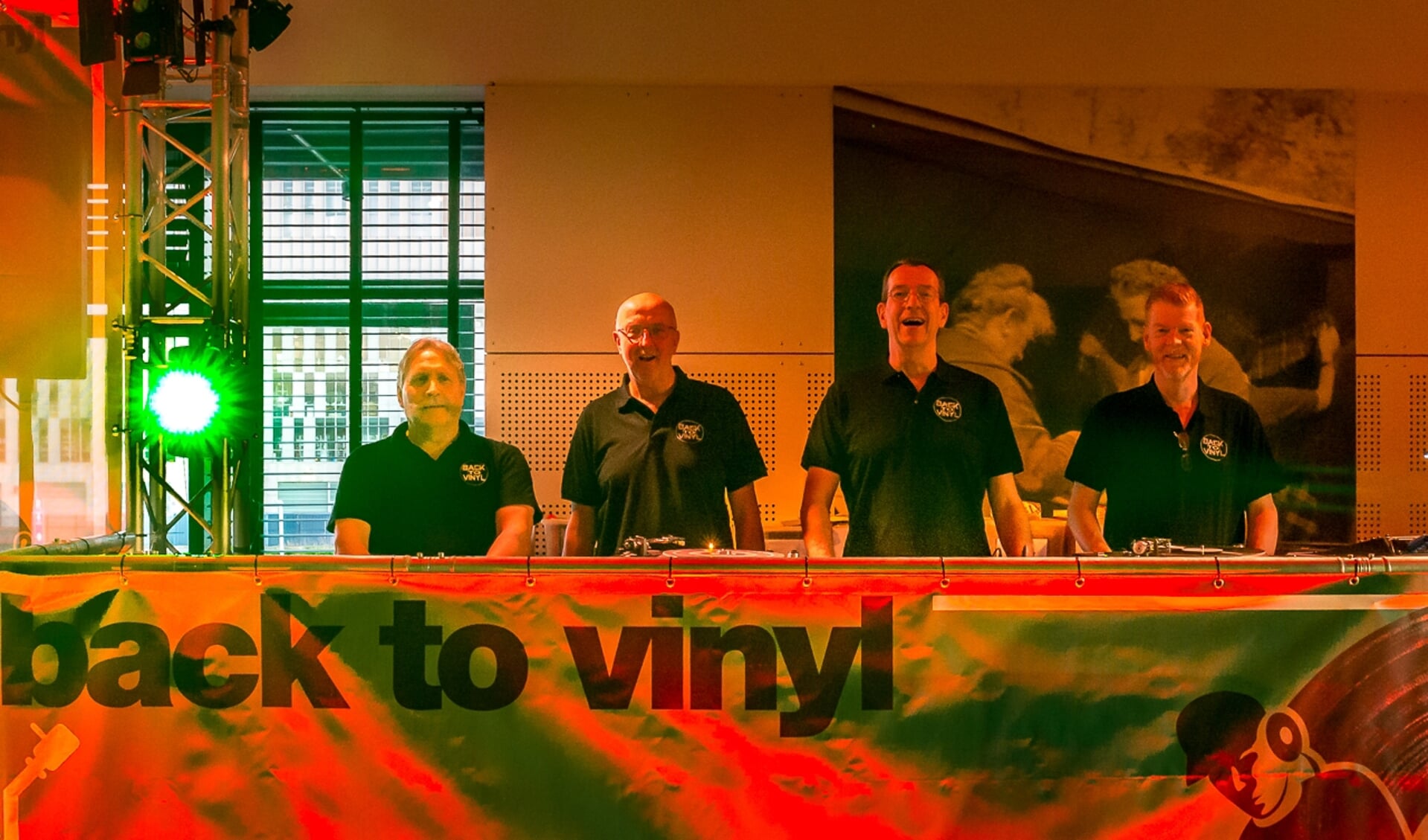• Teamleden Back to Vinyl met vlnr: Ben Bochanen, Harry Kemp, Ariejan Boon en Lykele Bokhorst.
