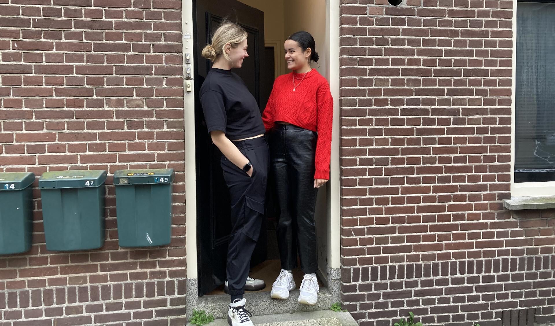 • Mandy Geerlings en Annelieke Praamsma.