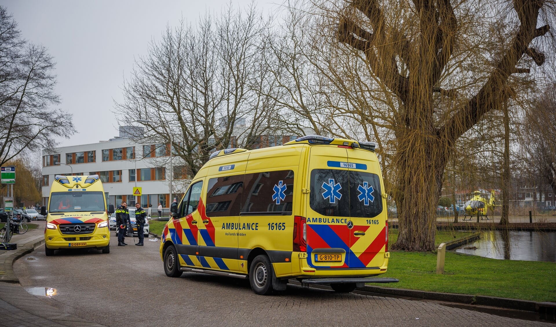 Twee fietsers raakten gewond na een ongeval aan de Willem de Zwijgersingel.