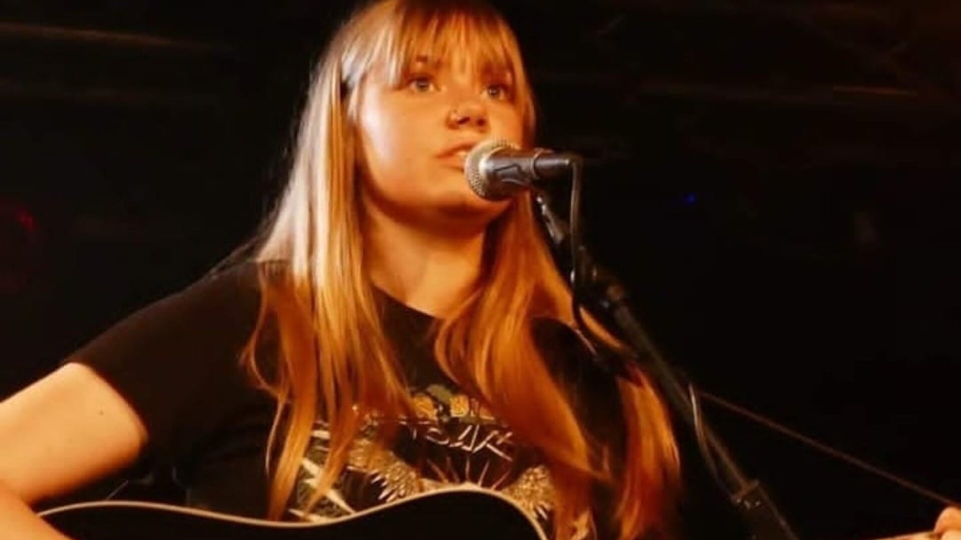 Anouk Holt