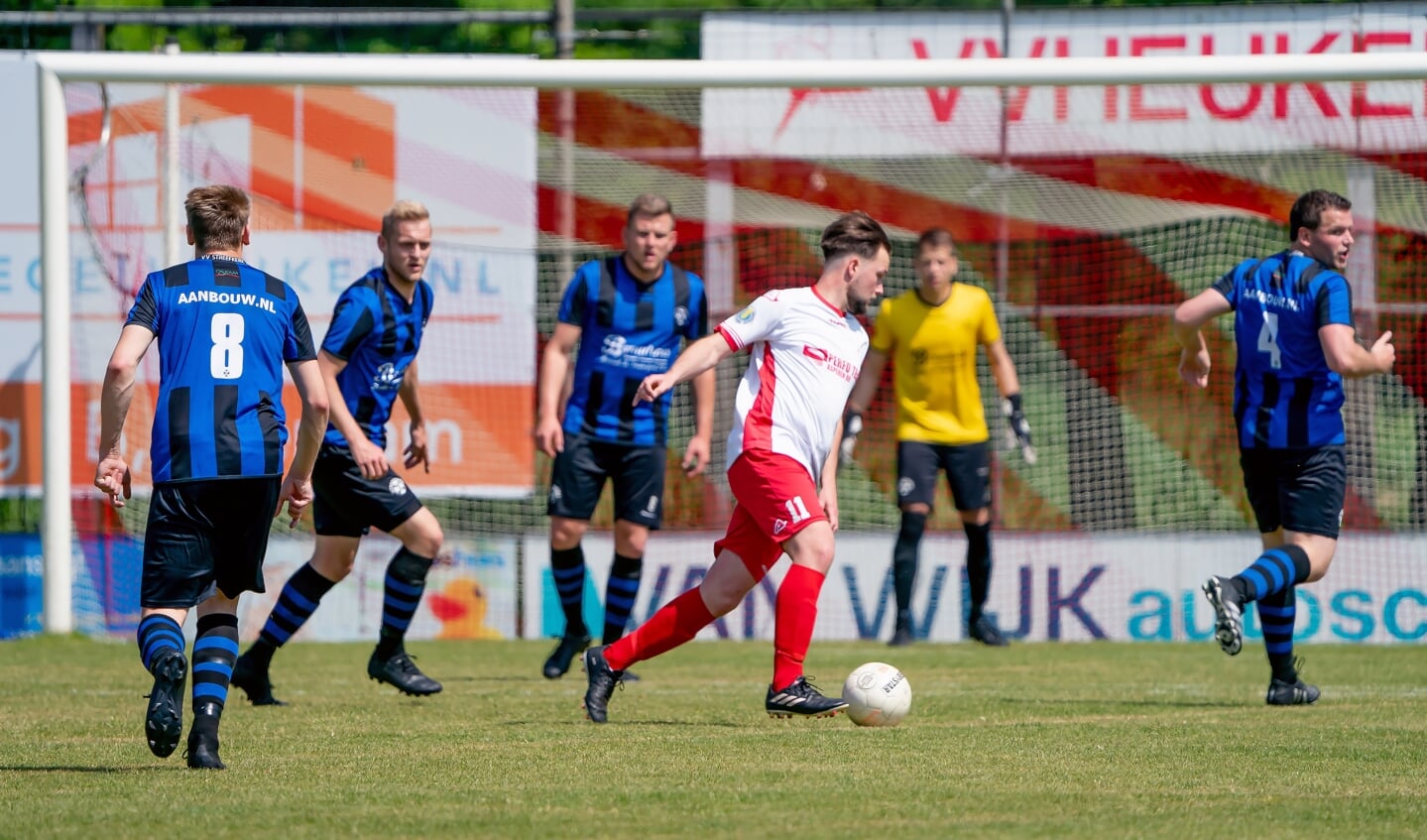 Heukelum - Streefkerk ( 2-1)