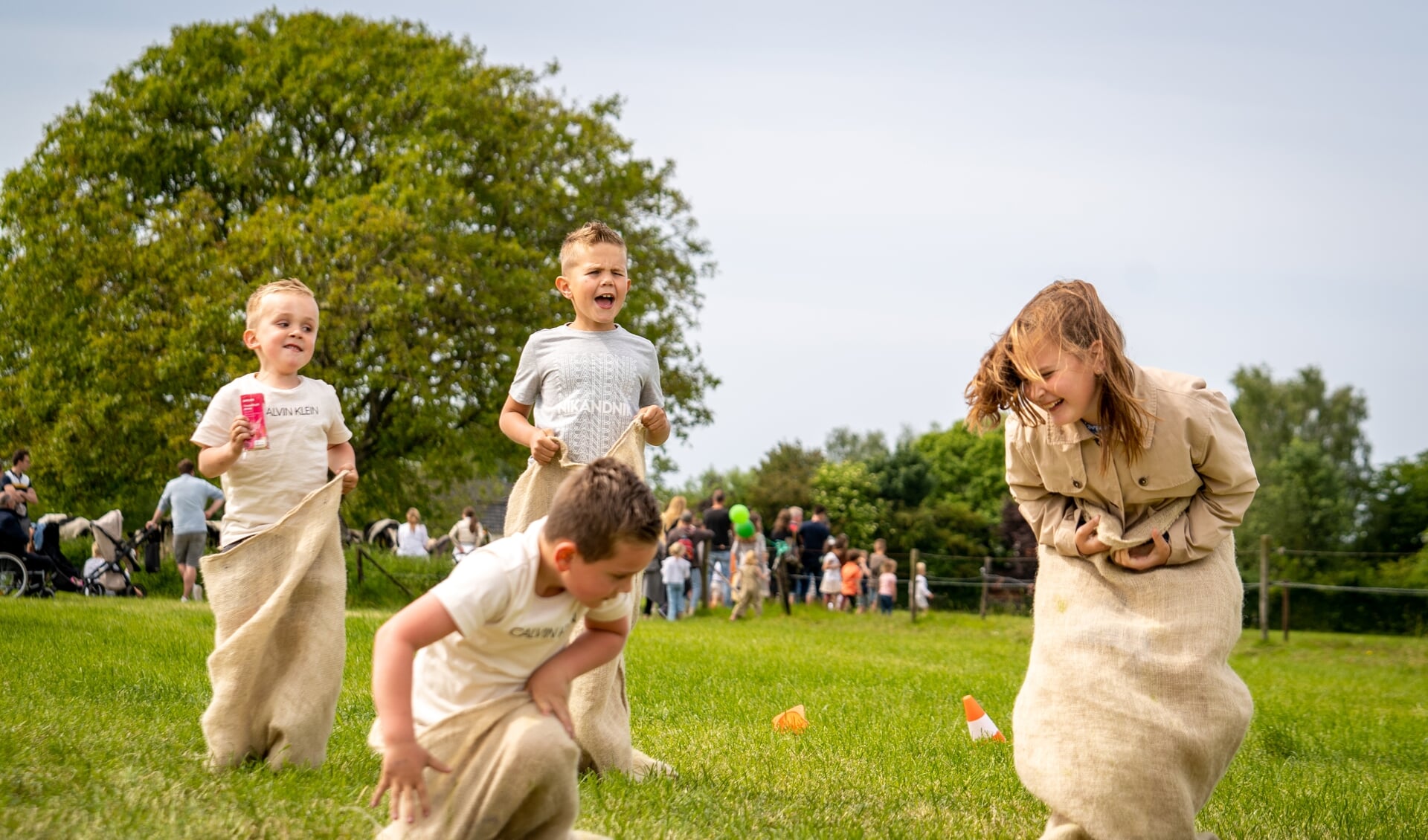 • De kinderen hadden veel plezier tijdens de Campina Open Boerderijdag in Lienden. 