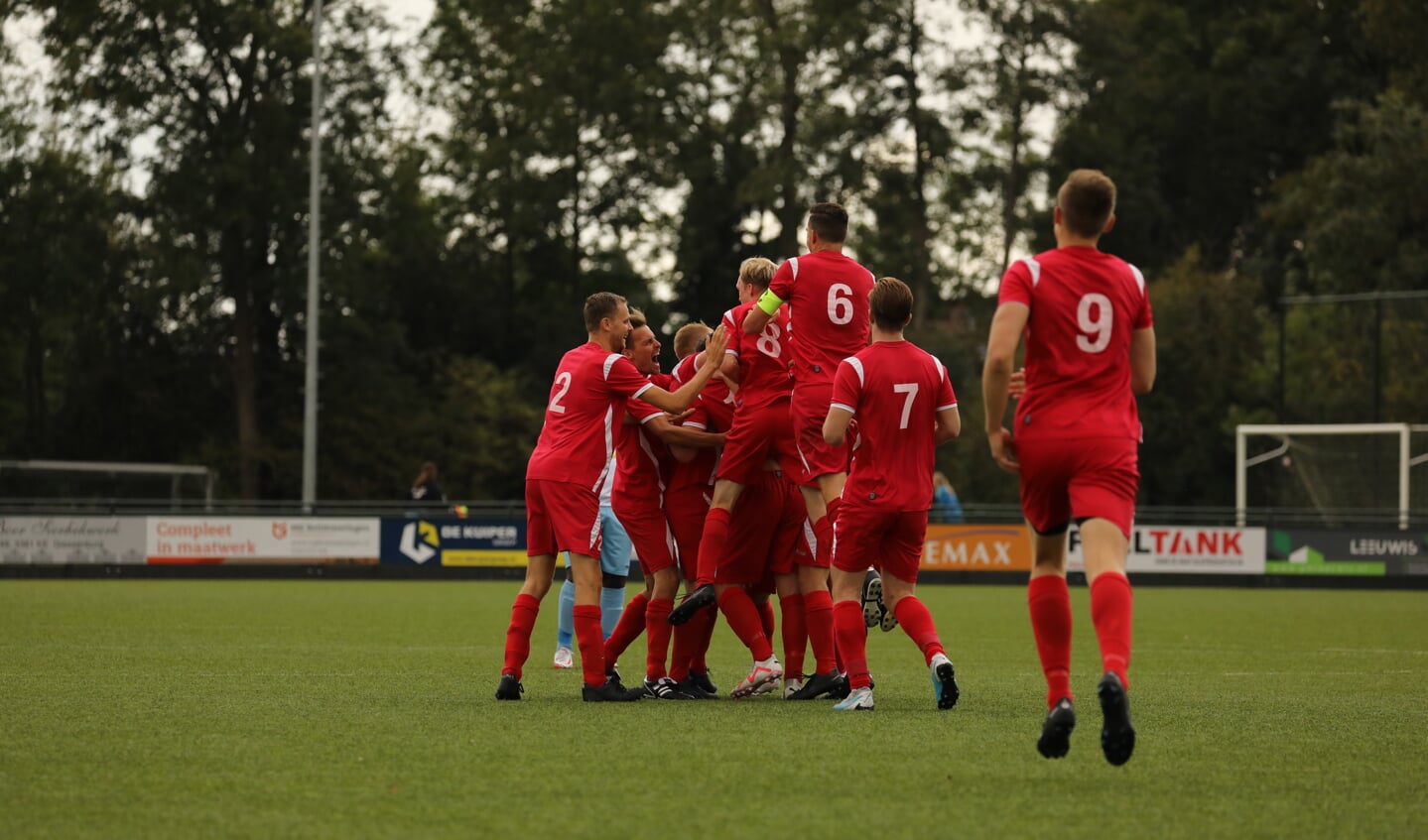 • Peursum - Leerdam Sport'55 (6-1).