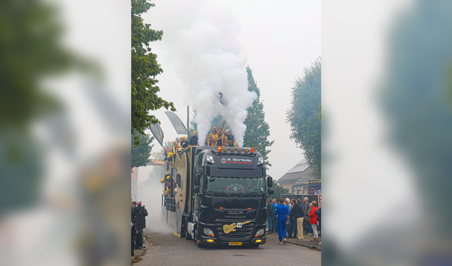 • Allegorische optocht Ameide Lichtstad 2023.