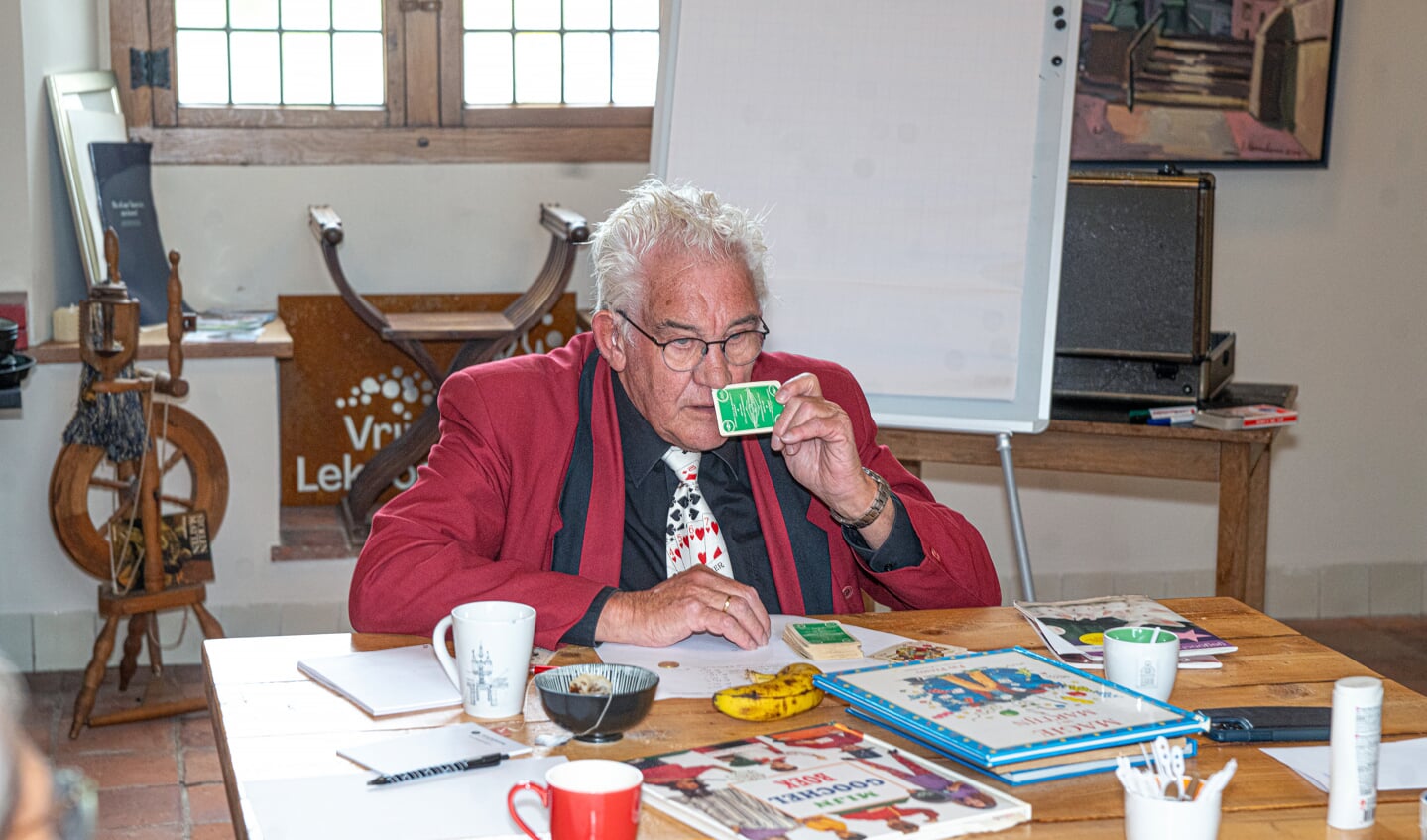 Workshop Goochelen voor Opa's en Oma's