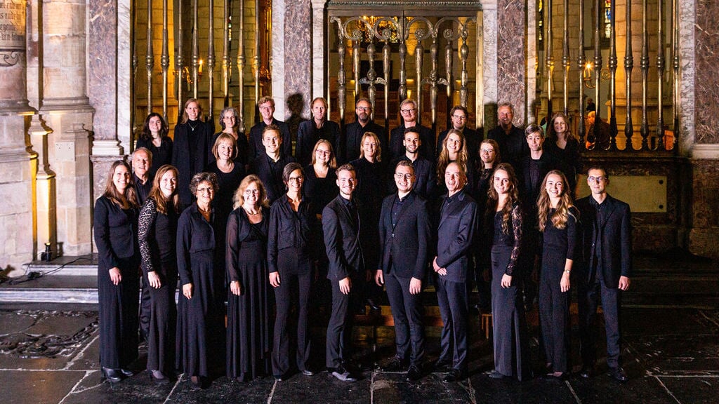 • Het Ars Musica Concertkoor en Orkest, onder leiding van dirigent Patrick van der Linden, werken mee aan de uitvoering in Tiel.