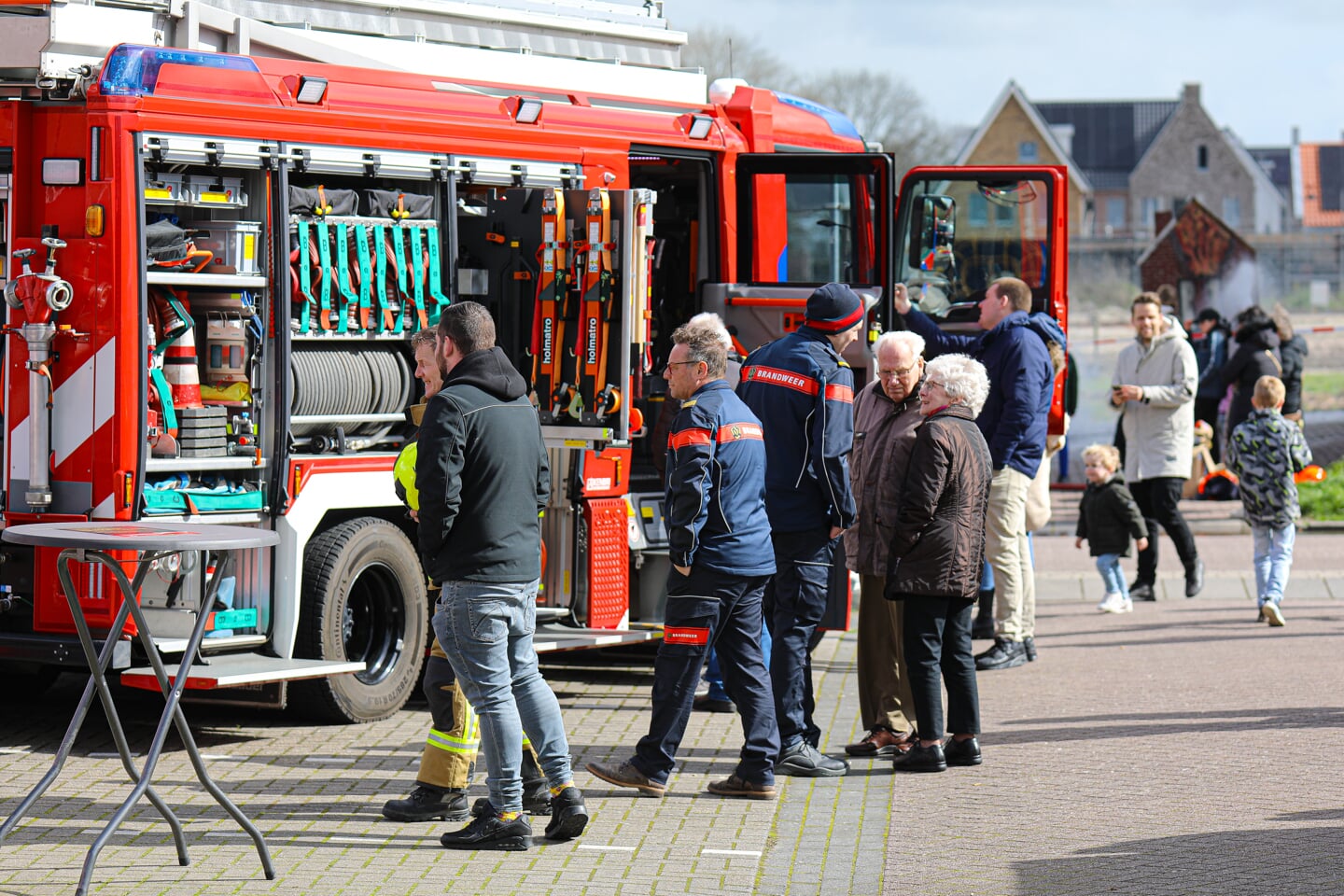 • Open dag brandweer Langerak-Nieuwpoort.