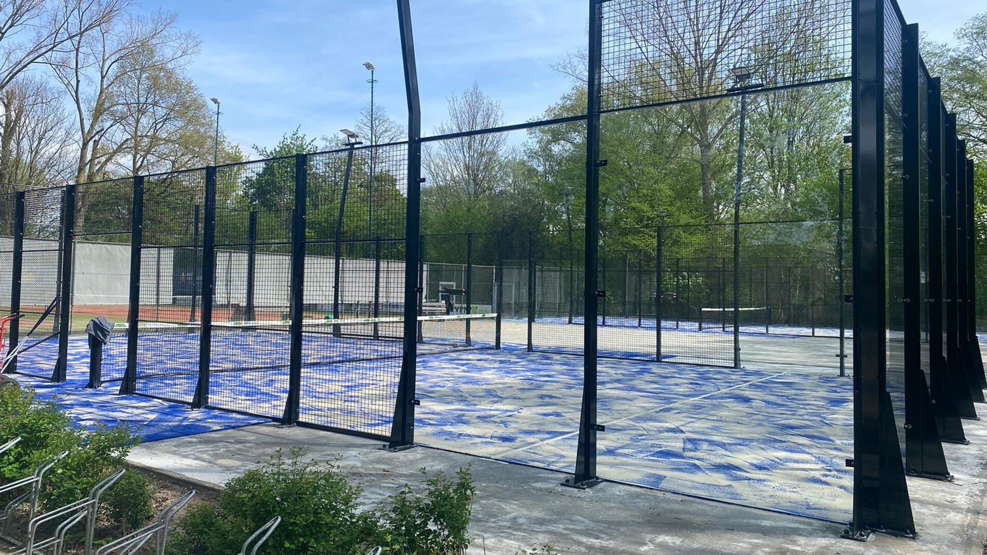 • De nieuwe padelbanen van Tennisvereniging Werkendam.