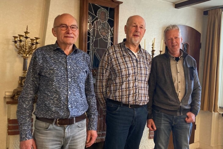 • De huidige bestuursleden: Gerard Vendrig, Piet van Kats en Harry van Rooijen 