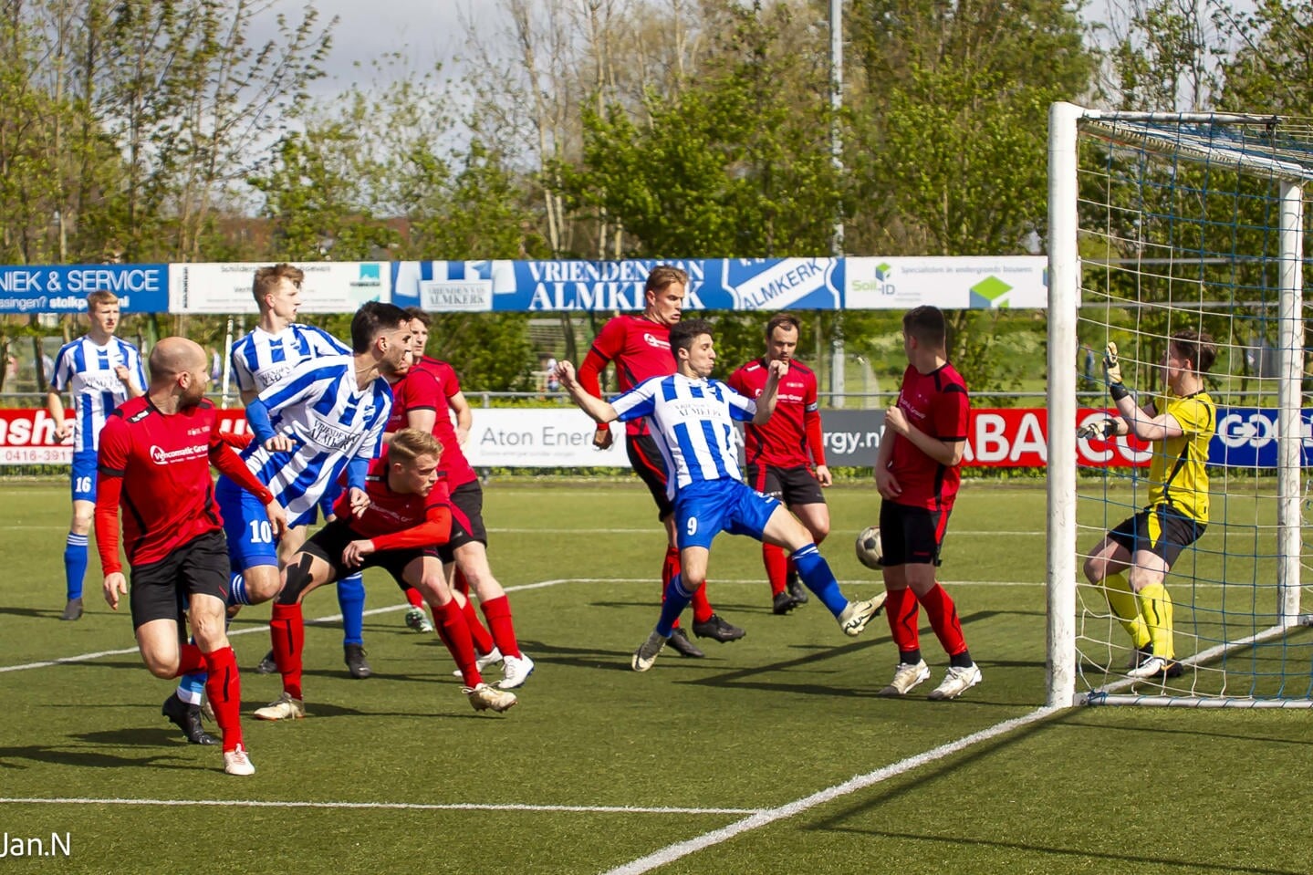 • Almkerk - EFC (3-0).