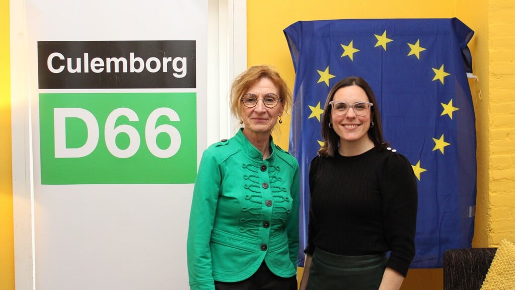 • Raquel Garcìa Hermida-van der Walle (r.) en D66-afdelingsvoorzitter Josefien Rooks.