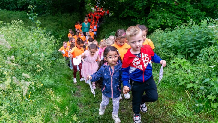 Sponsorloop Pakschool Vianen voor Alp d'Huzes