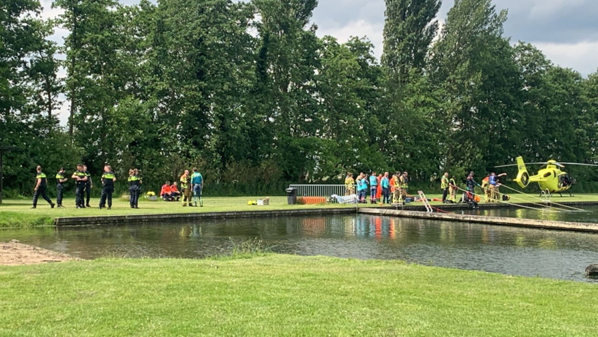 Zoektocht Naar Drenkeling In Recreatieplas In Hoornaar Levert Niets Op ...