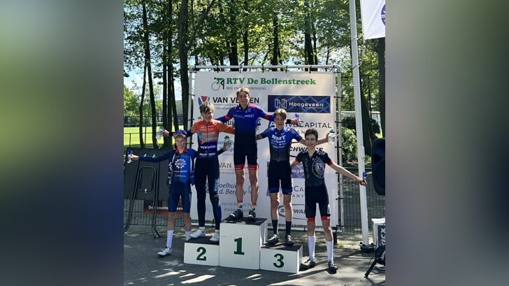 Floris Otto op de hoogste trede in Lisse.