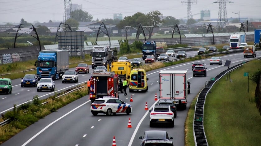 Twee incidenten op de A15 vlak bij elkaar.
