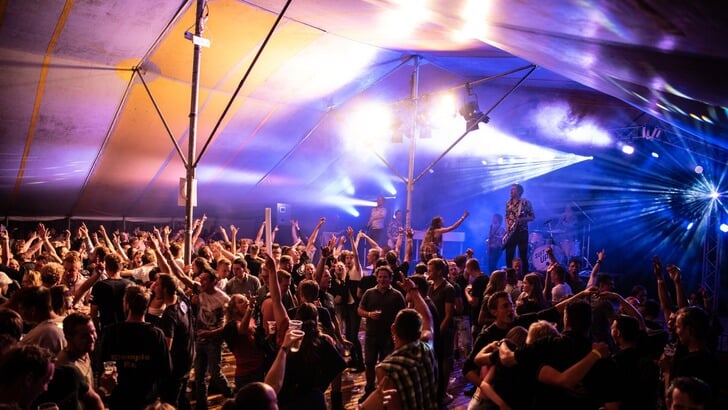 Crespon organiseert op zaterdag 21 juni weer een tentfeest in Harmelen.