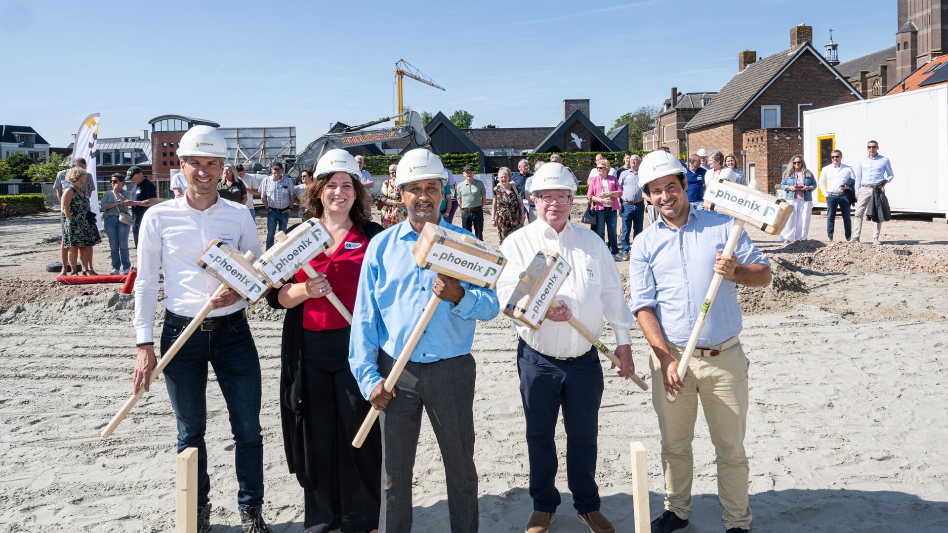 Feestelijke start van bouw de Phoenix in Hank.