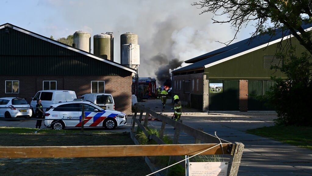 De rook was in de wijde omgeving te zien.