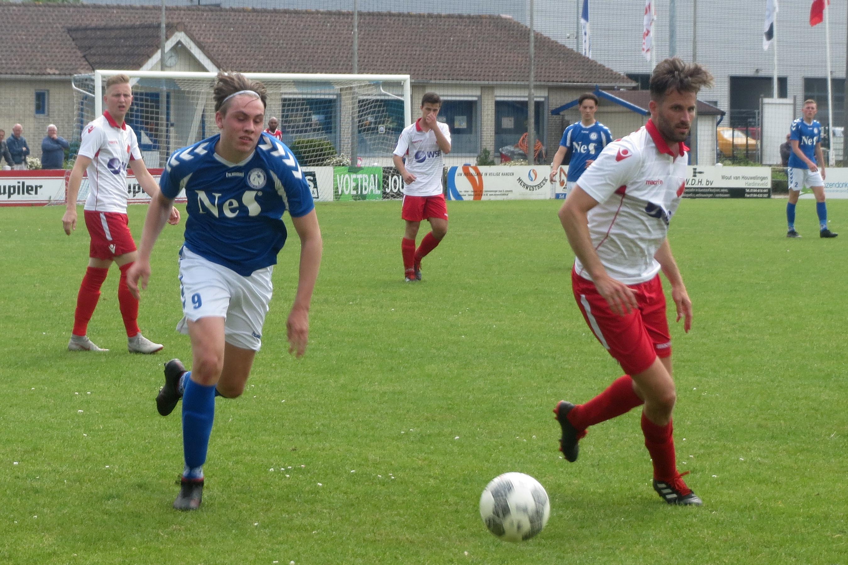 Hardinxveld sluit competitie af met verlies bij Schelluinen