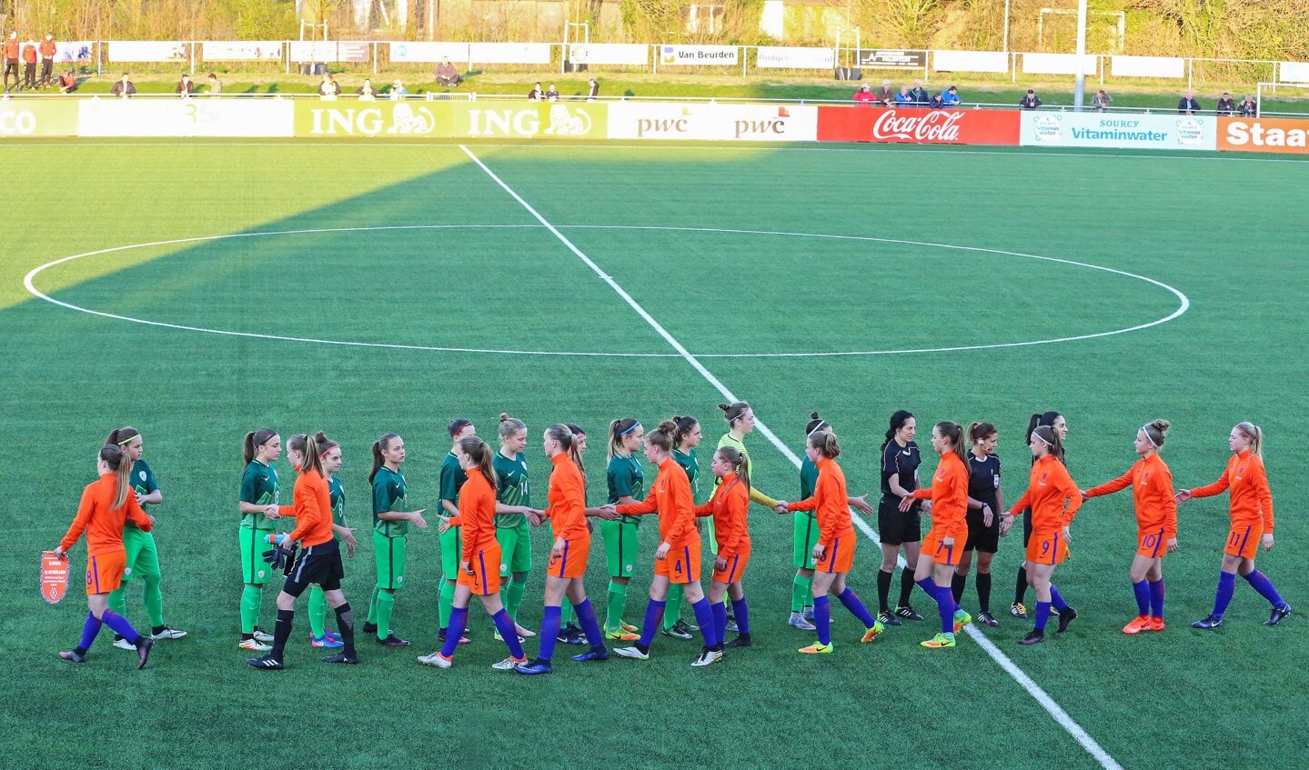 Oranje MO17 start EK-kwalificatietoernooi met zege