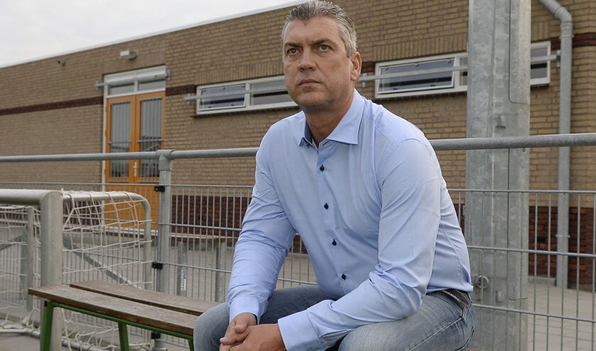 Almkerk verlengt met John Vink