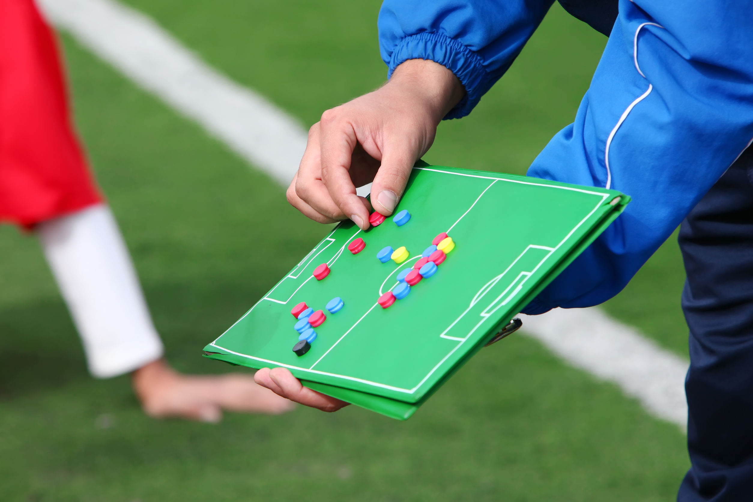 Nieuwe trainer Hardinxveld voortijdig weg bij Hermes/DVS