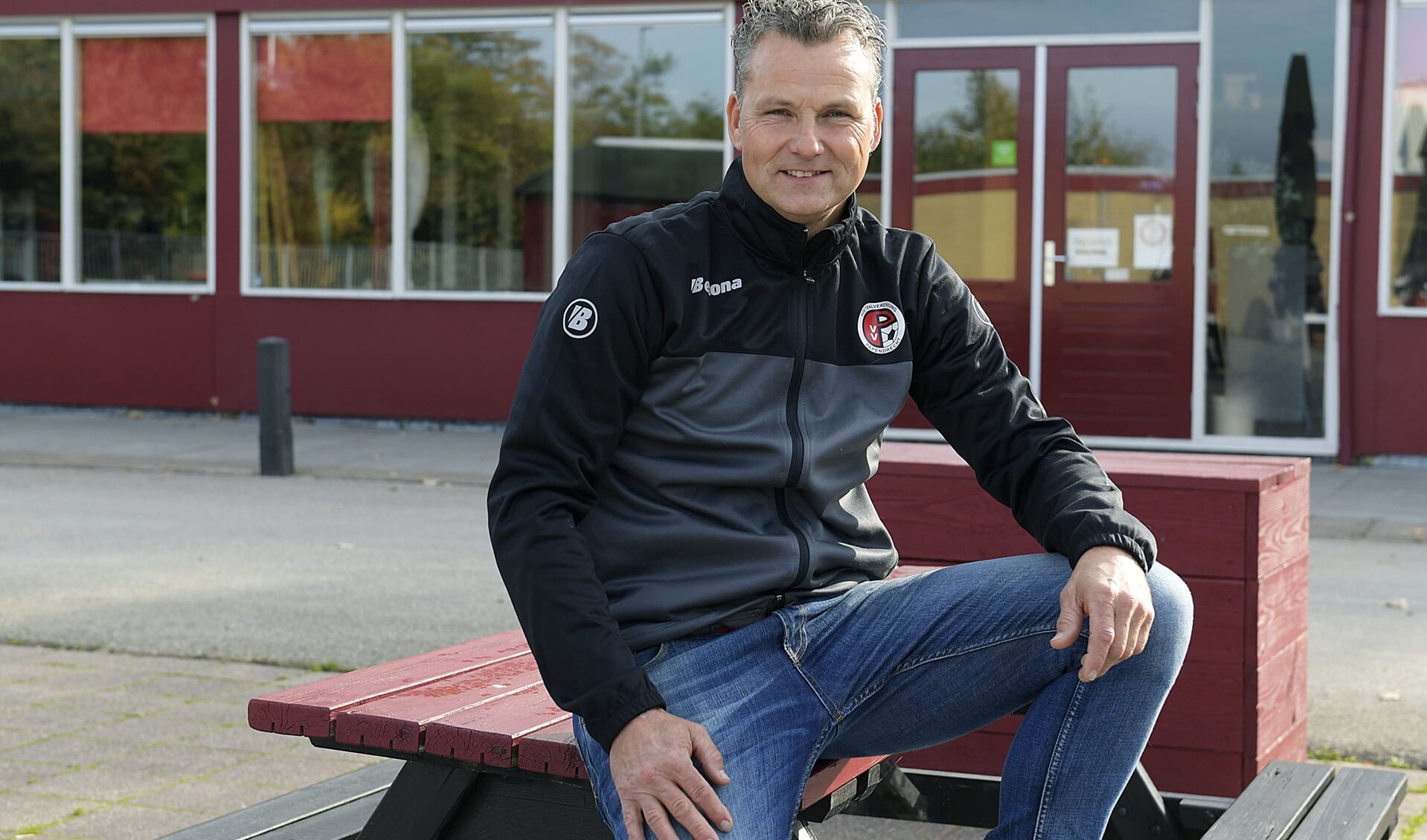 Papendrecht verlengt met Johan Sturrus; optie voor derde seizoen