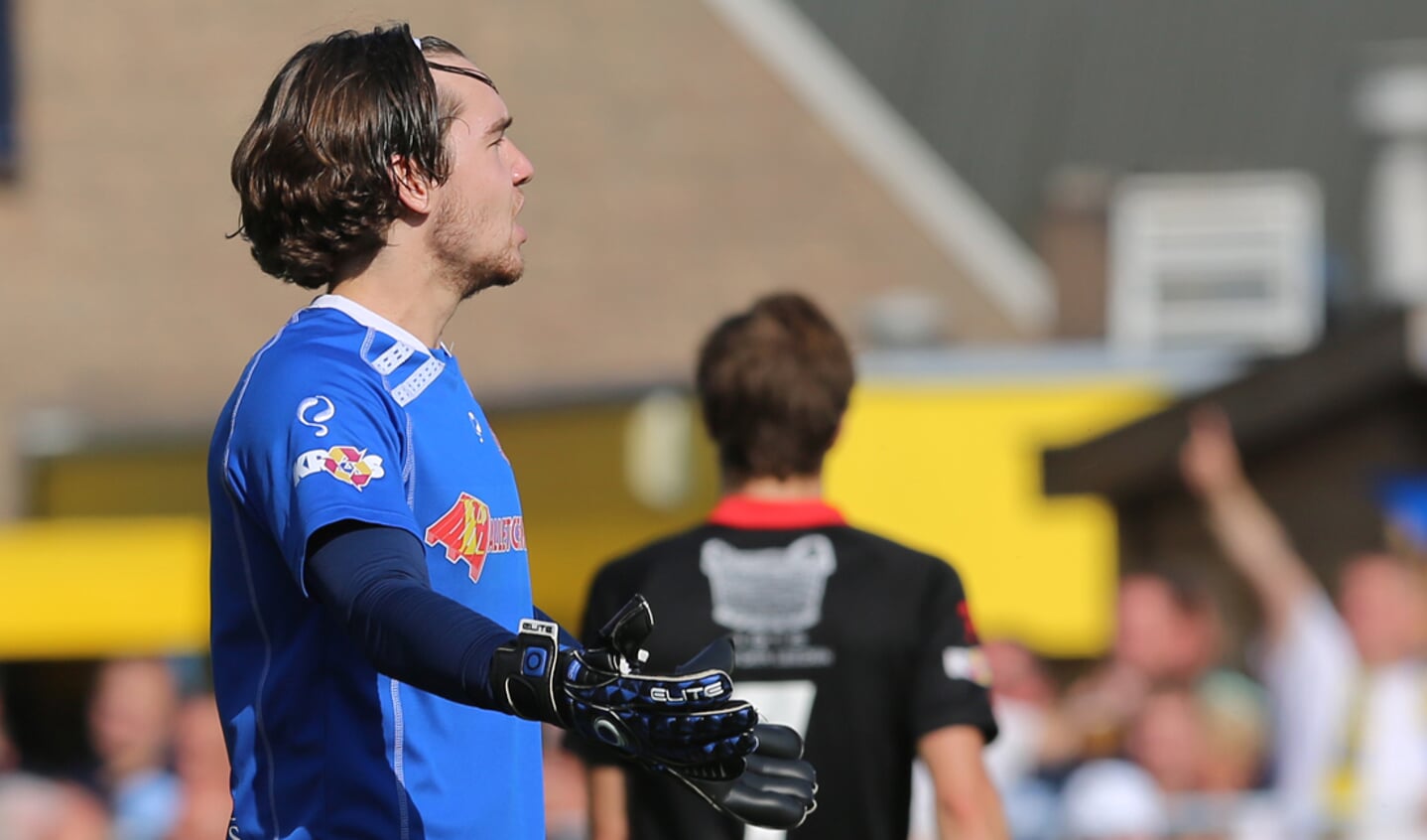 Doelman Ritchie Steinmann vertrekt uit Hoornaar, Mark Smith verlengt