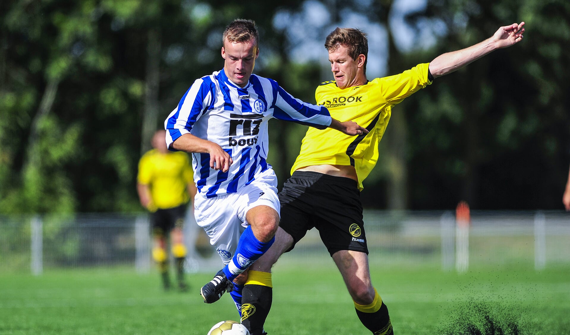 Schoonhoven-FC Perkouw en Ammerstol-Bergambacht in eerste speelronde