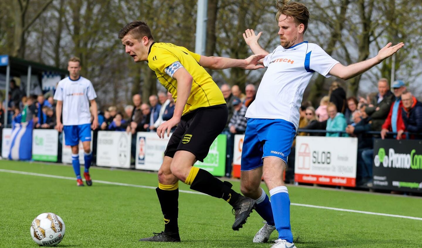 Derby Ameide-SV Meerkerk levert nu wel vuurwerk op: 3-1 en twaalf gele kaarten