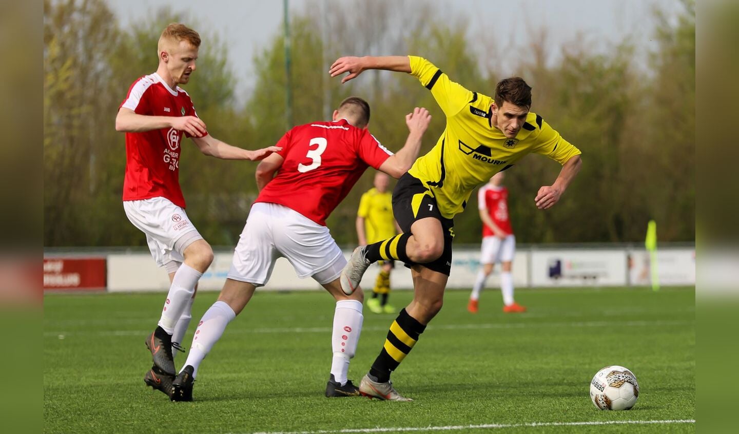 Groot-Ammers wint boeiende topper en heeft gat van 10 punten met Brakel gedicht