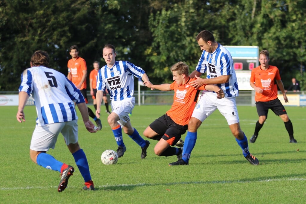• Schoonhoven - Ameide (1-2).