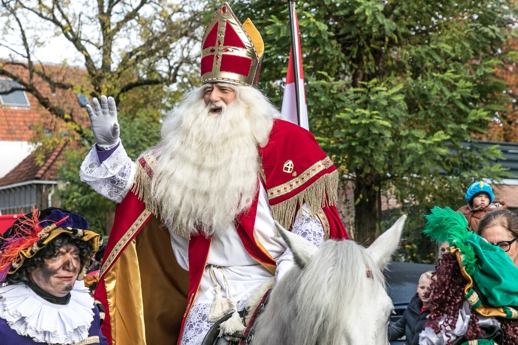 • Sint komt met zijn Pieten zaterdag naar Stolwijk.