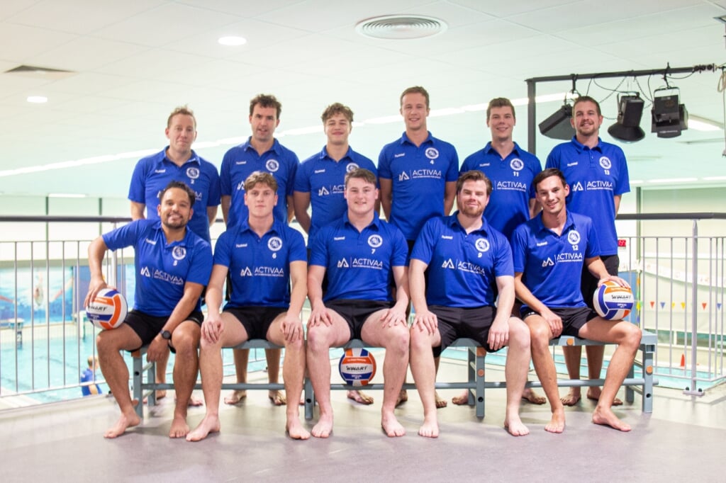 • Het eerste mannenwaterpoloteam van het Nieuwegeinse Aquarijn.