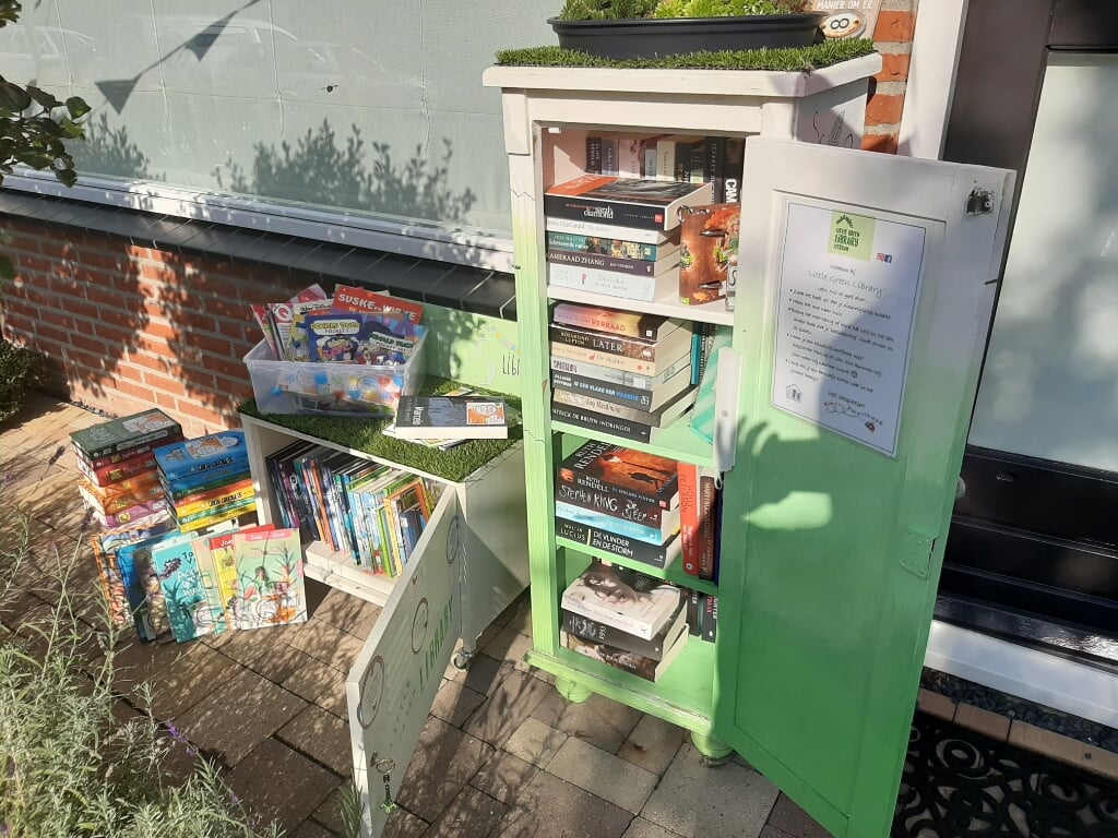 • De Little Green Library van Monique Venus krijgt steeds meer aanloop.