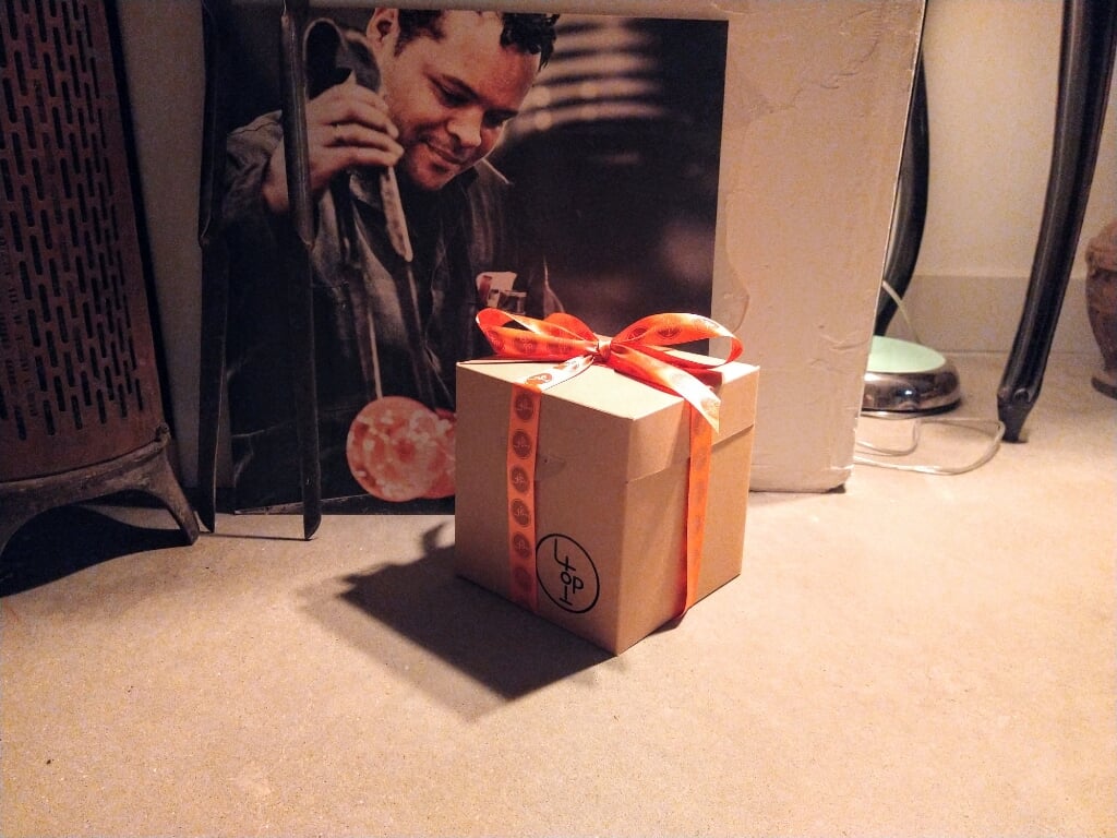 • Marco Lopulalan, verpakking Oranjevaasje