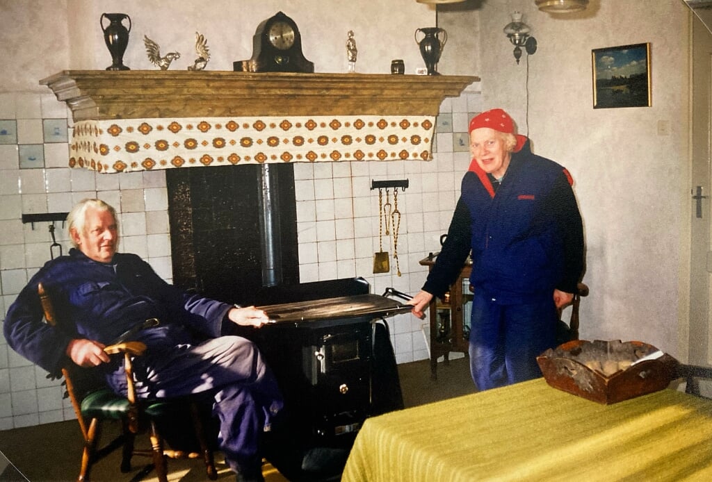 • Willem en Rozien Rozendaal in de keuken van hun boerderij.