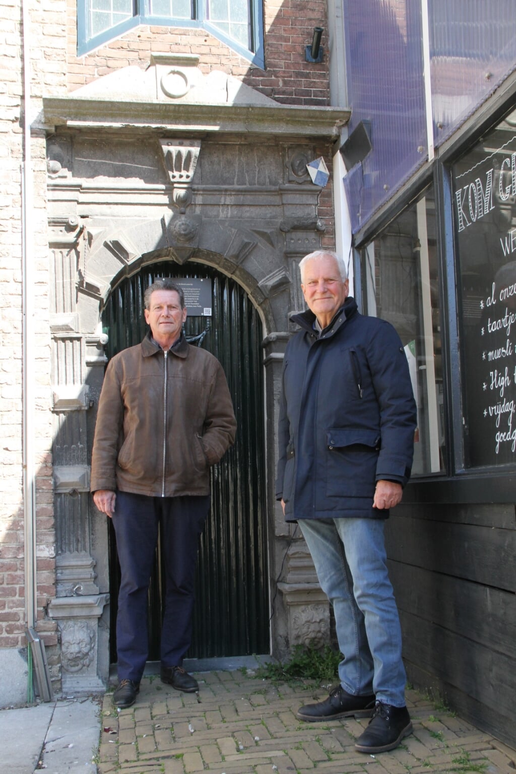 • • Stamkot (links) en Osseweijer bij 'Hugo's poortje'.