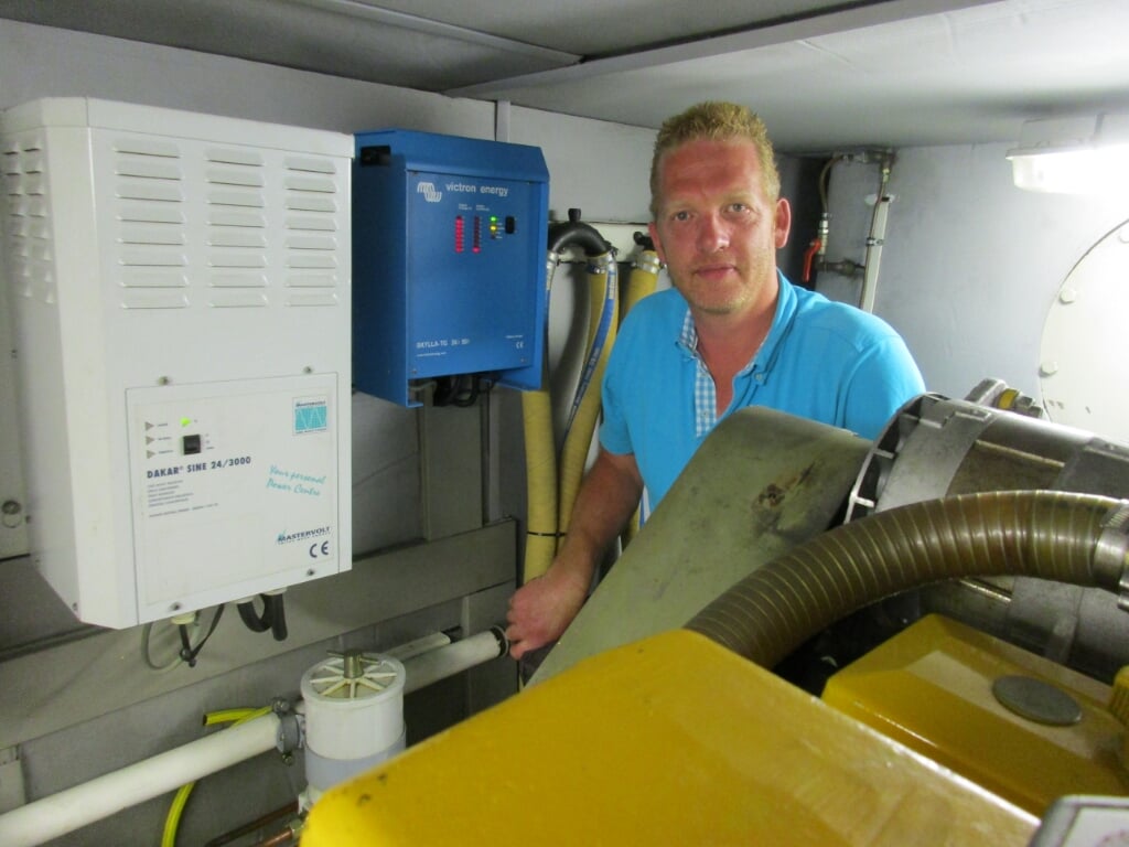 • Jan Huibers in de machinekamer van ‘superjacht in zakformaat' de Royal (Pacific Allure
155).