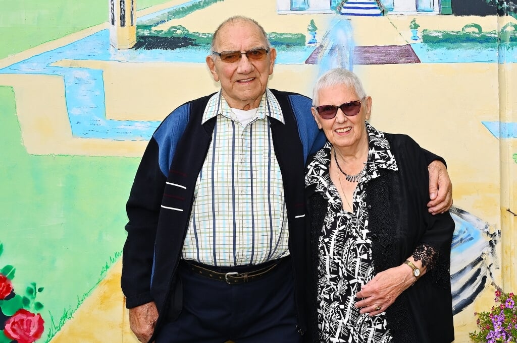 Het echtpaar Riedijk is 65 jaar getrouwd.